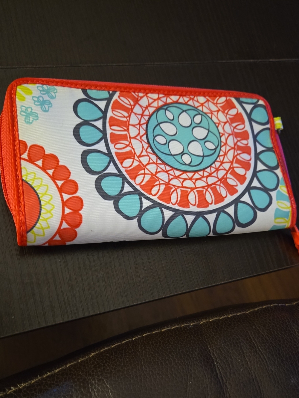 thirty-one Citrus Medallion Coupon Clutch Zip Pouch Pink Orange Aqua Yellow NEW